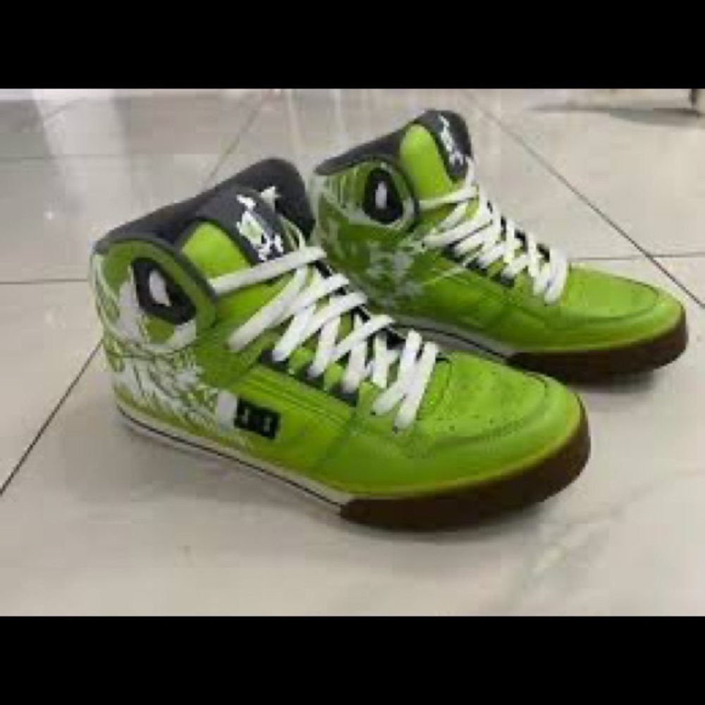 RARE!!!  Sz11 DC Ken Block Shoes